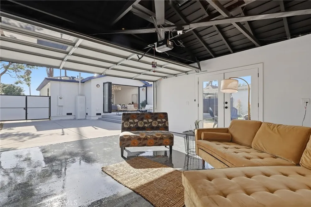 3806 Cherrywood Los Angeles, CA 90008