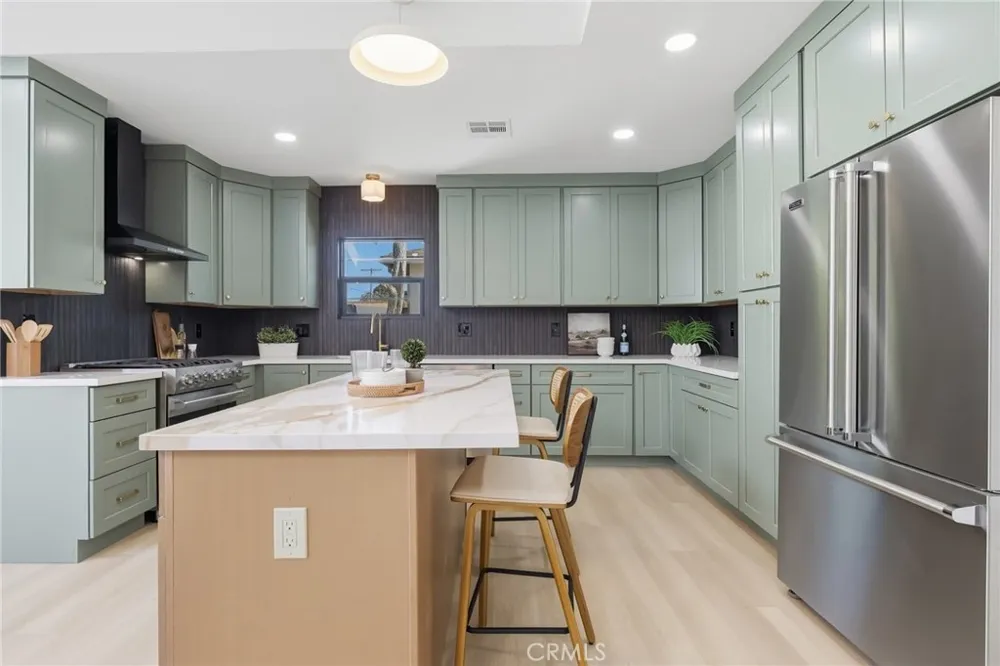 3806 Cherrywood Los Angeles, CA 90008