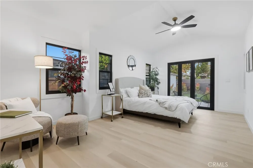 3806 Cherrywood Los Angeles, CA 90008
