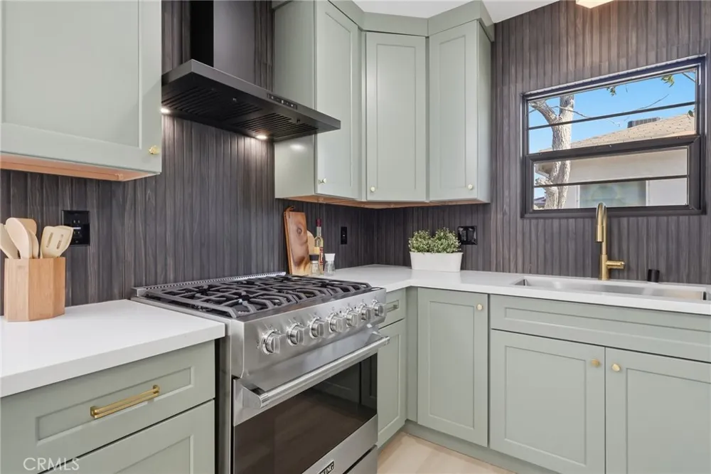 3806 Cherrywood Los Angeles, CA 90008