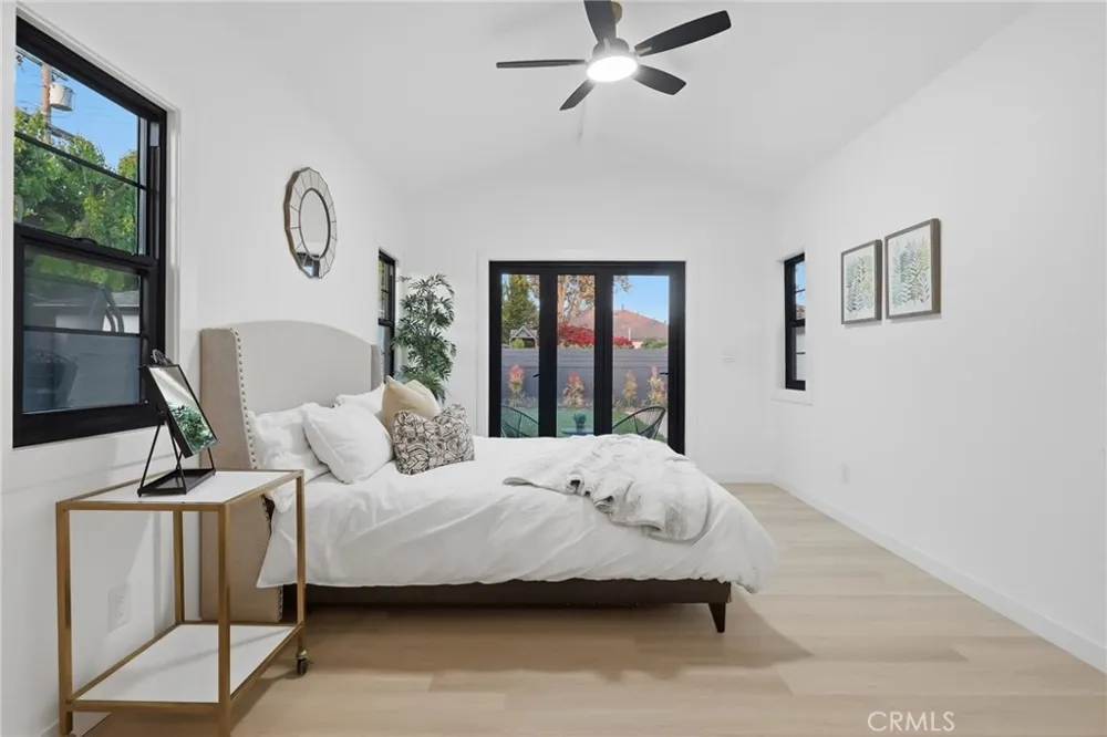 3806 Cherrywood Los Angeles, CA 90008