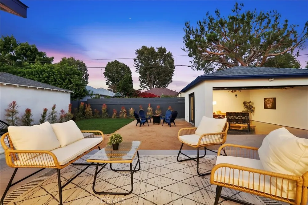 3806 Cherrywood Los Angeles, CA 90008