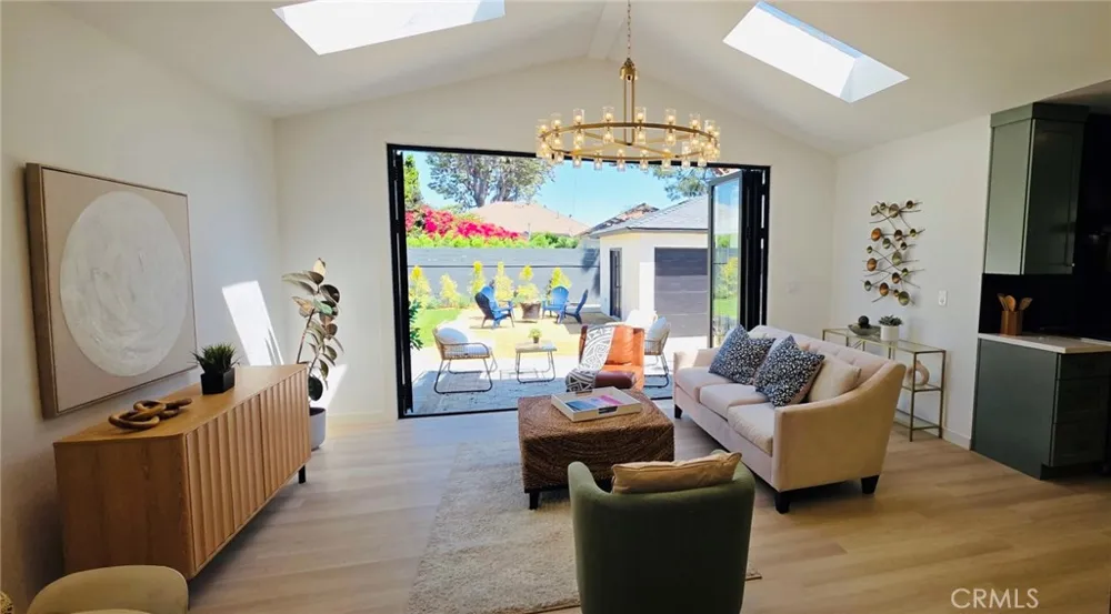3806 Cherrywood Los Angeles, CA 90008