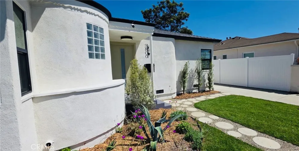 3806 Cherrywood Los Angeles, CA 90008