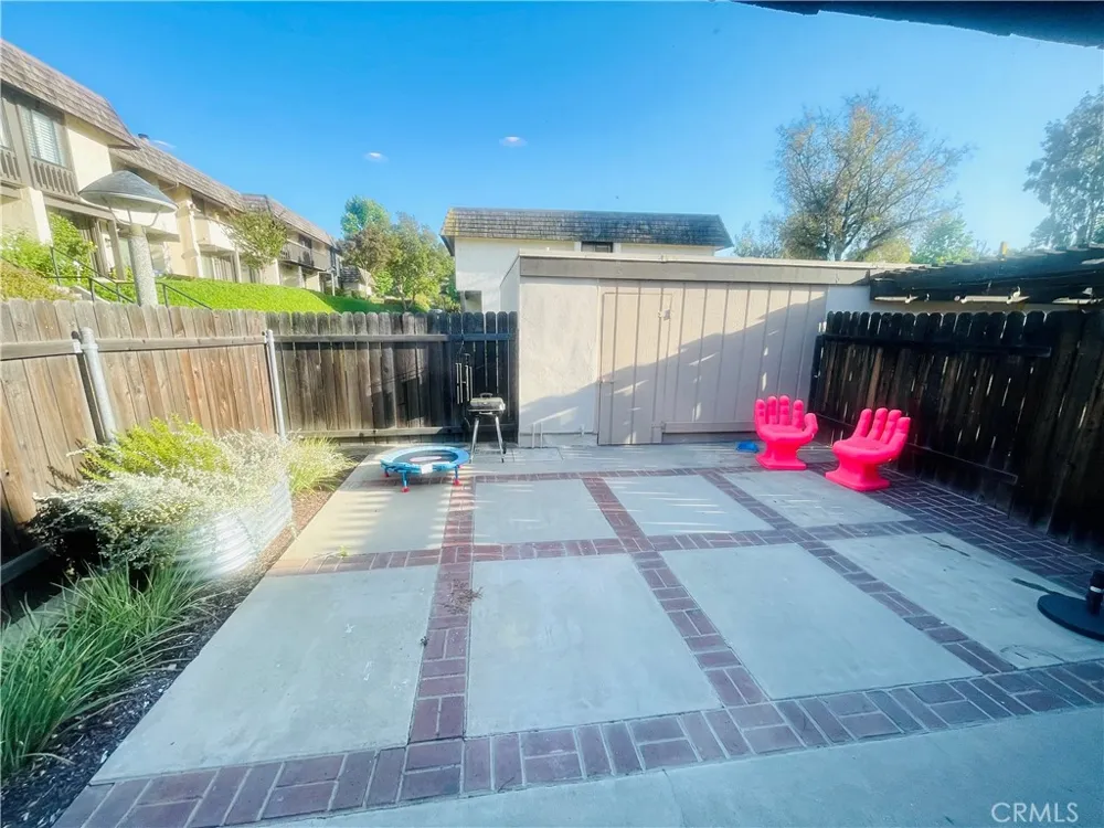 664 Driftwood Lane San Dimas, CA 91773