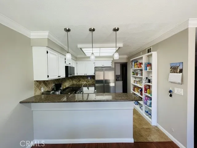 664 Driftwood Lane San Dimas, CA 91773