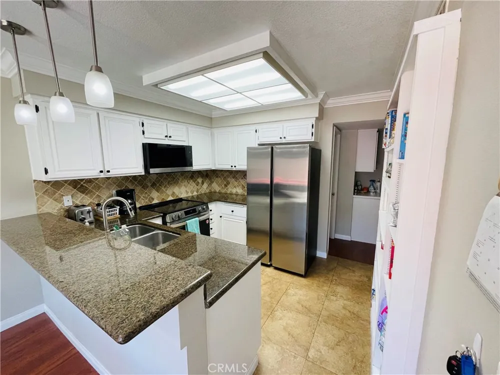 664 Driftwood Lane San Dimas, CA 91773