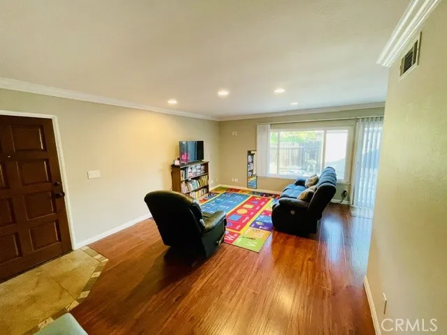 664 Driftwood Lane San Dimas, CA 91773