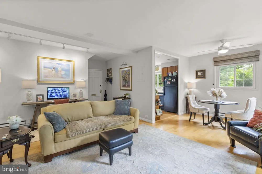 3408 MARTHA CUSTIS DRIVE Alexandria, VA 22302