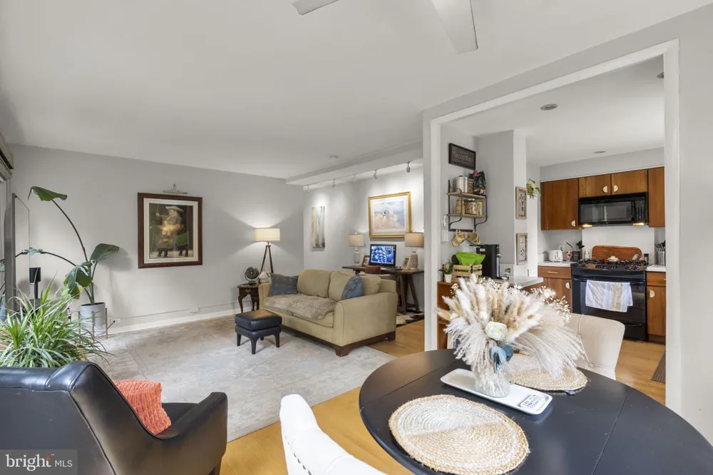 3408 MARTHA CUSTIS DRIVE Alexandria, VA 22302