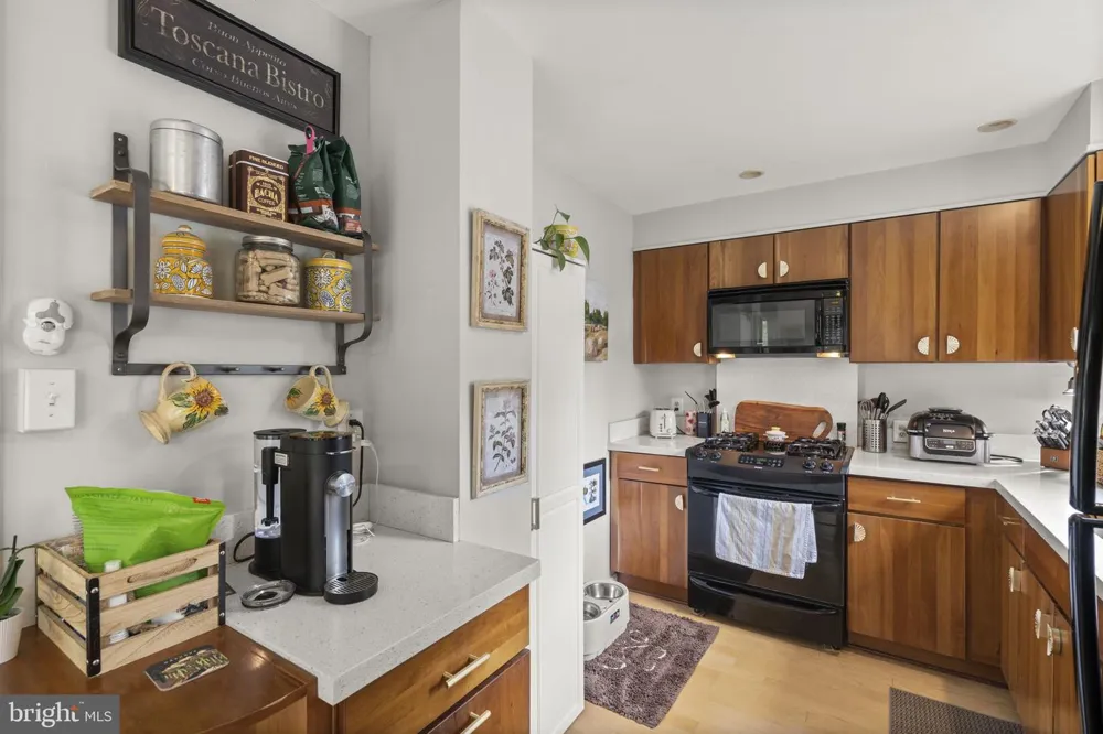 3408 MARTHA CUSTIS DRIVE Alexandria, VA 22302