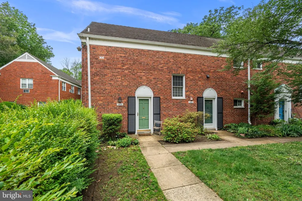 3408 MARTHA CUSTIS DRIVE Alexandria, VA 22302