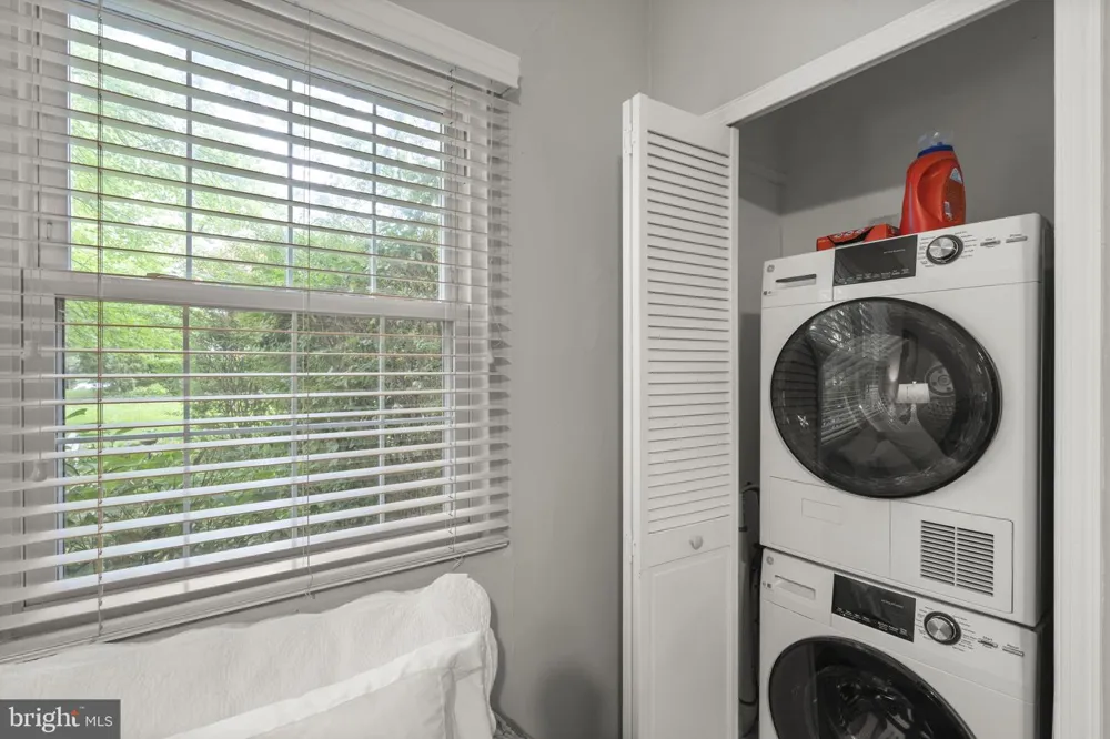3408 MARTHA CUSTIS DRIVE Alexandria, VA 22302