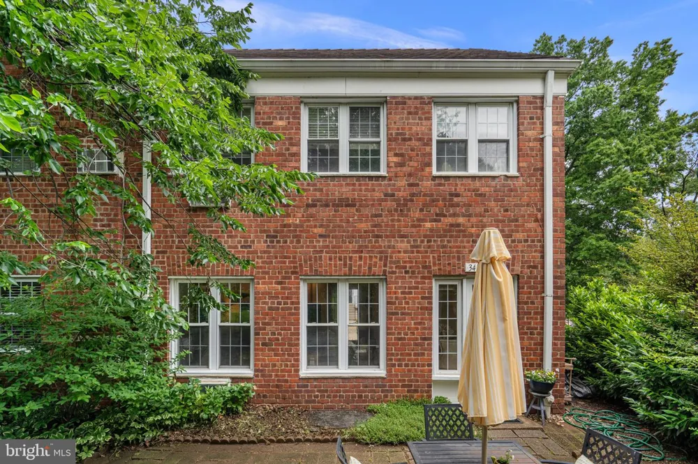 3408 MARTHA CUSTIS DRIVE Alexandria, VA 22302