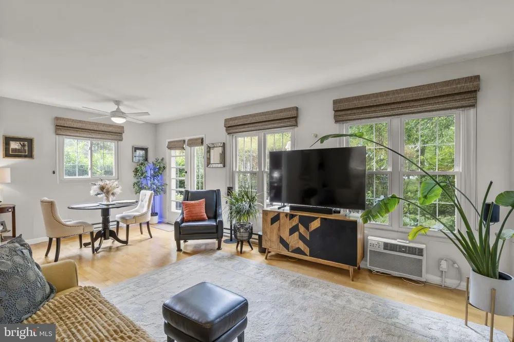 3408 MARTHA CUSTIS DRIVE Alexandria, VA 22302