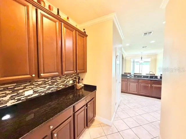 2103 CANDLENUT CIRCLE Apopka, FL 32712