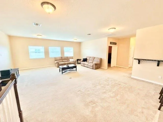 2103 CANDLENUT CIRCLE Apopka, FL 32712