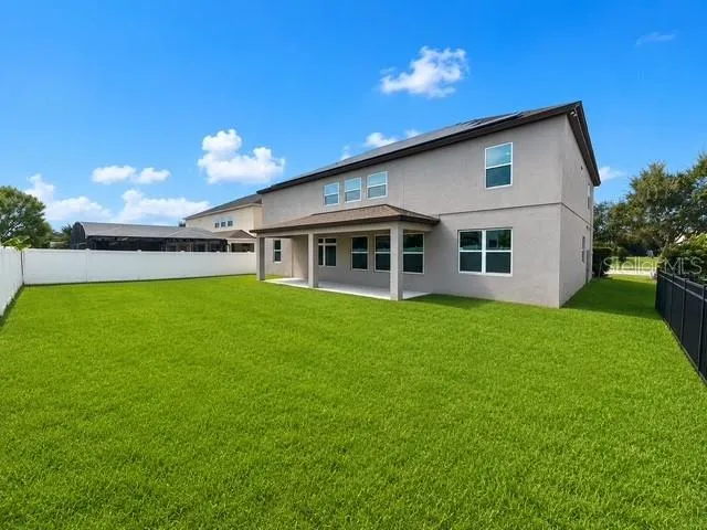 2103 CANDLENUT CIRCLE Apopka, FL 32712