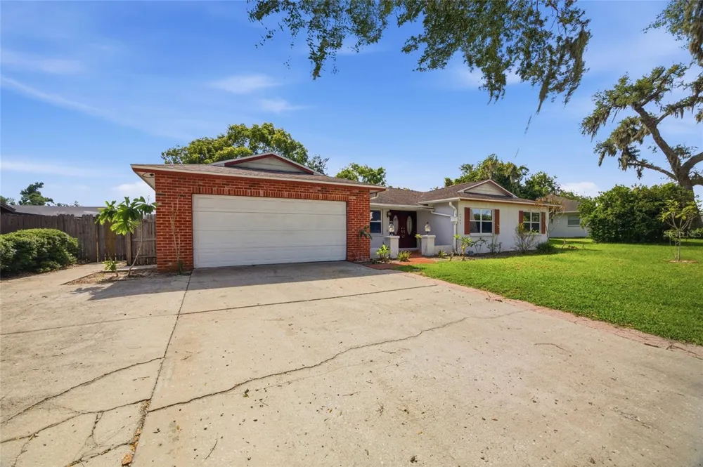 2969 FOREST CIRCLE Seffner, FL 33584