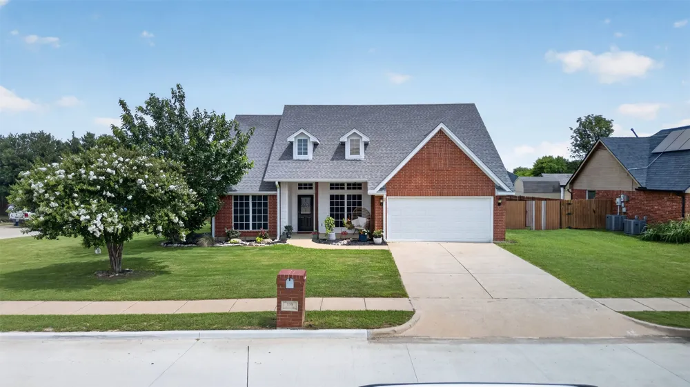 100 Radecke Road Krum, TX 76249