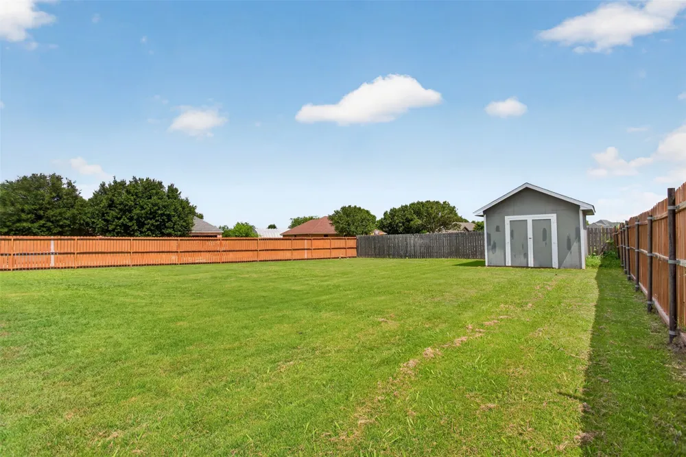 100 Radecke Road Krum, TX 76249