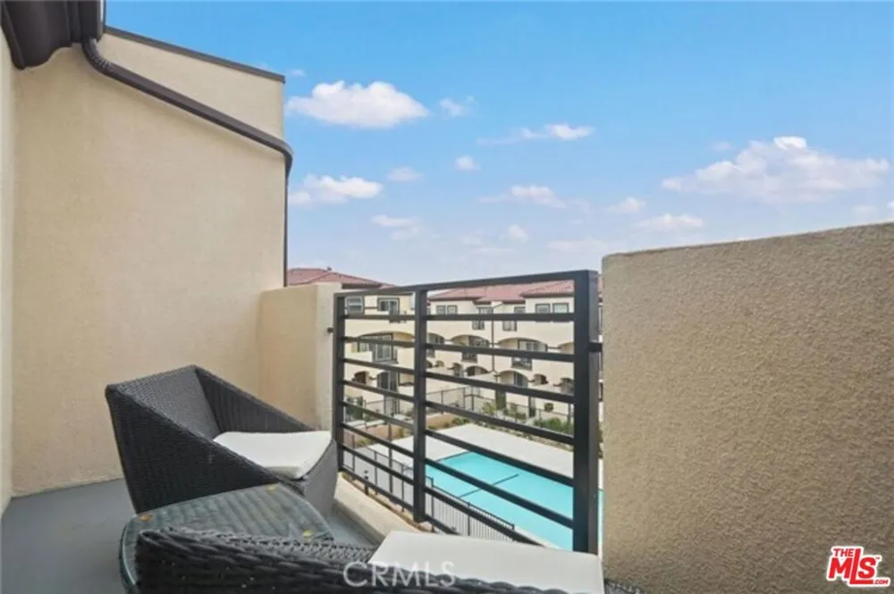 904 Warwick Avenue Thousand Oaks, CA 91360