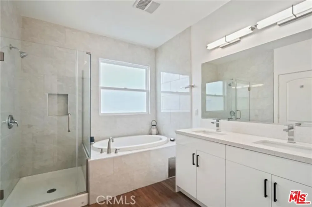 904 Warwick Avenue Thousand Oaks, CA 91360