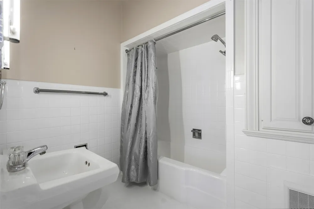 125 G STREET SW Ardmore, OK 73401