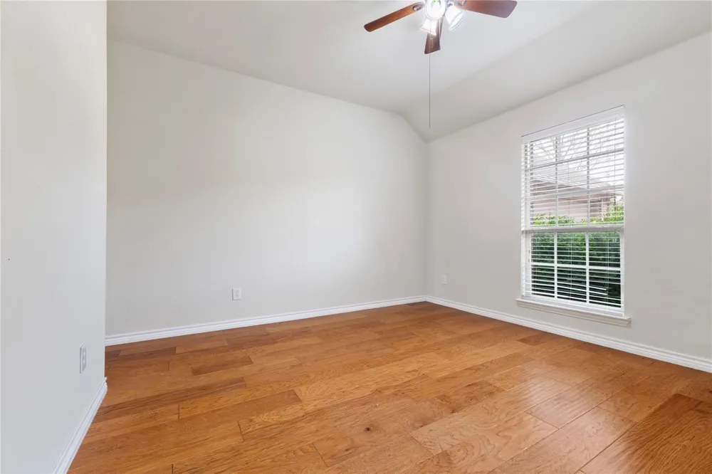 4013 Dalton Drive Rowlett, TX 75089
