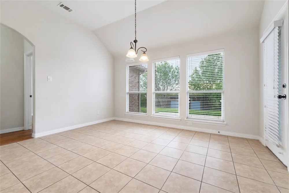 4013 Dalton Drive Rowlett, TX 75089