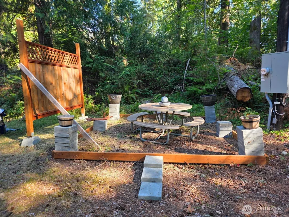 71 E Lakeshore Drive E Shelton, WA 98584