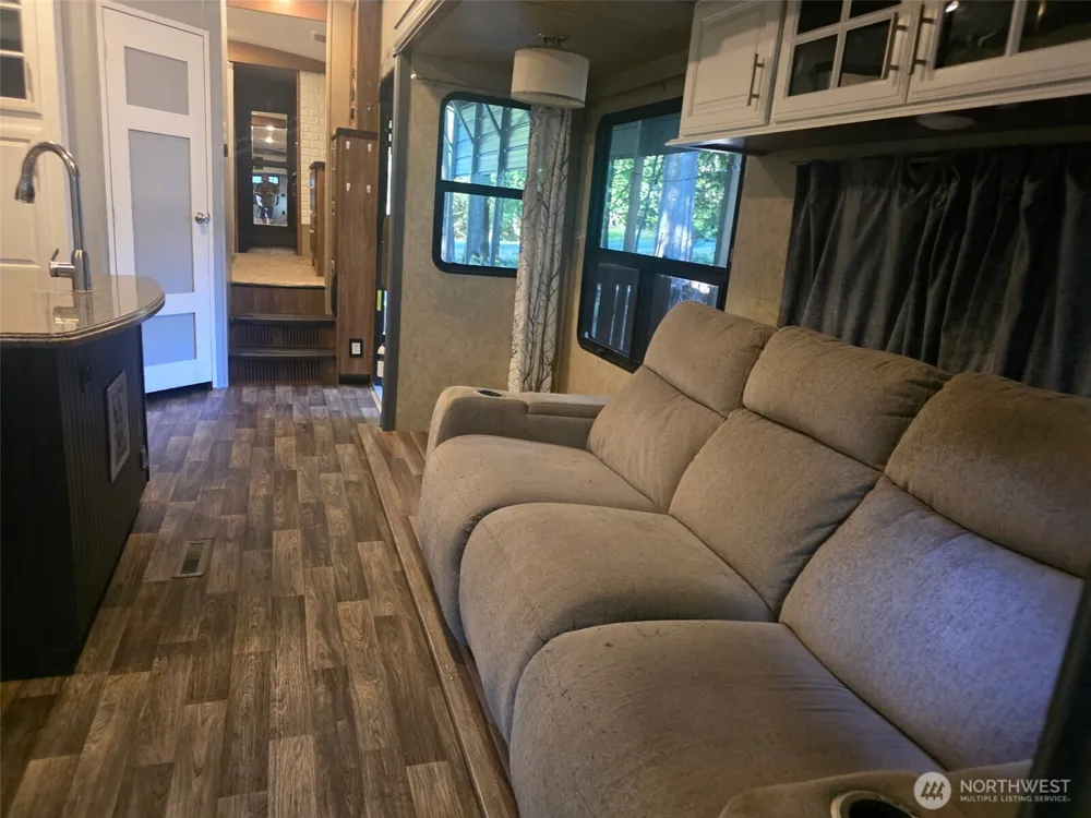 71 E Lakeshore Drive E Shelton, WA 98584