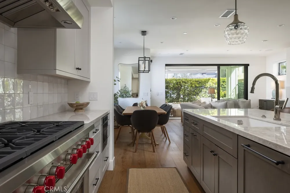 419 Goldenrod Avenue Corona del Mar, CA 92625