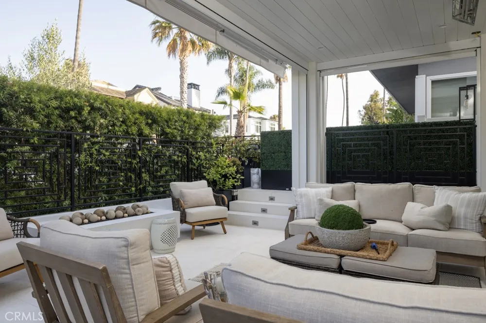 419 Goldenrod Avenue Corona del Mar, CA 92625