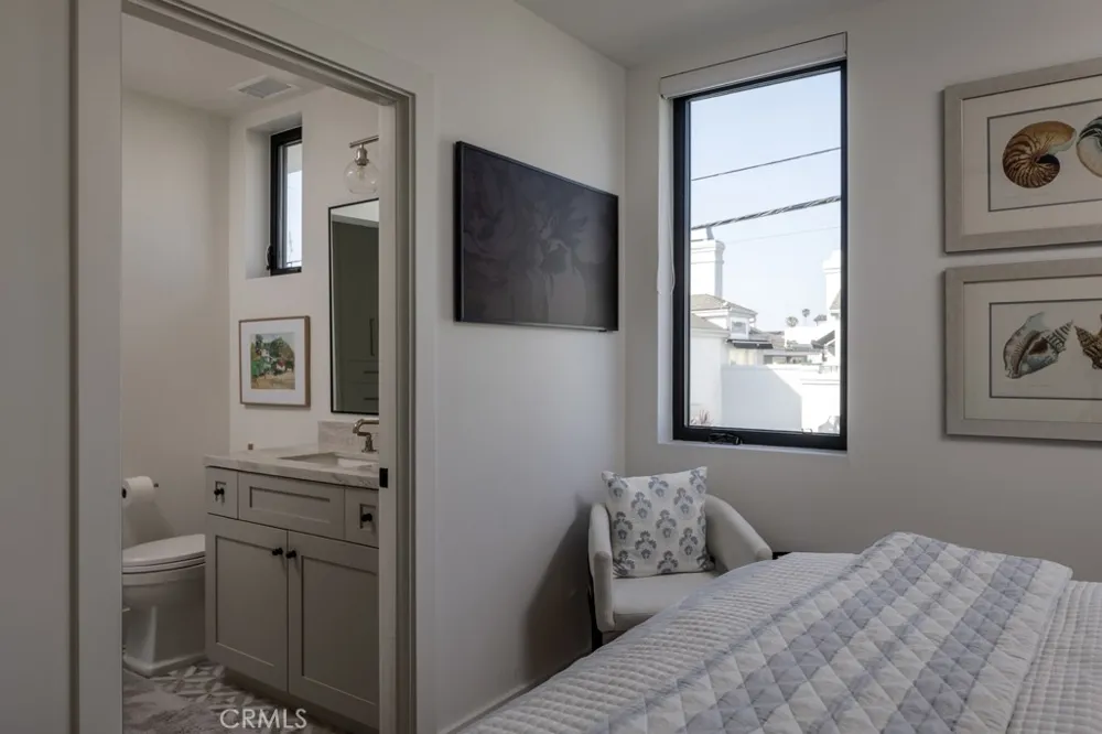 419 Goldenrod Avenue Corona del Mar, CA 92625