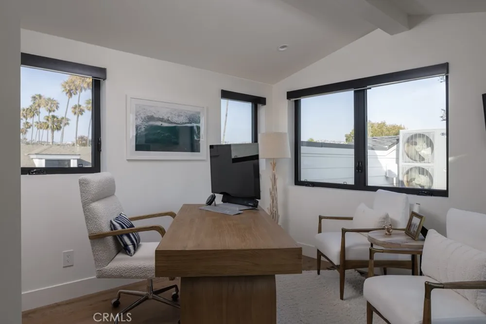 419 Goldenrod Avenue Corona del Mar, CA 92625