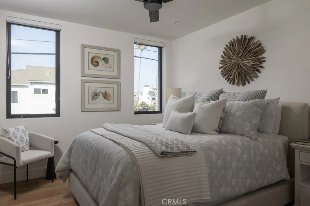419 Goldenrod Avenue Corona del Mar, CA 92625