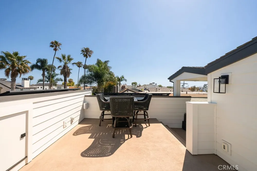 419 Goldenrod Avenue Corona del Mar, CA 92625