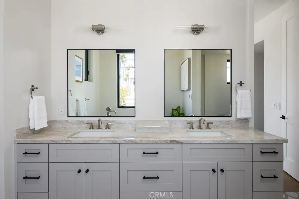 419 Goldenrod Avenue Corona del Mar, CA 92625