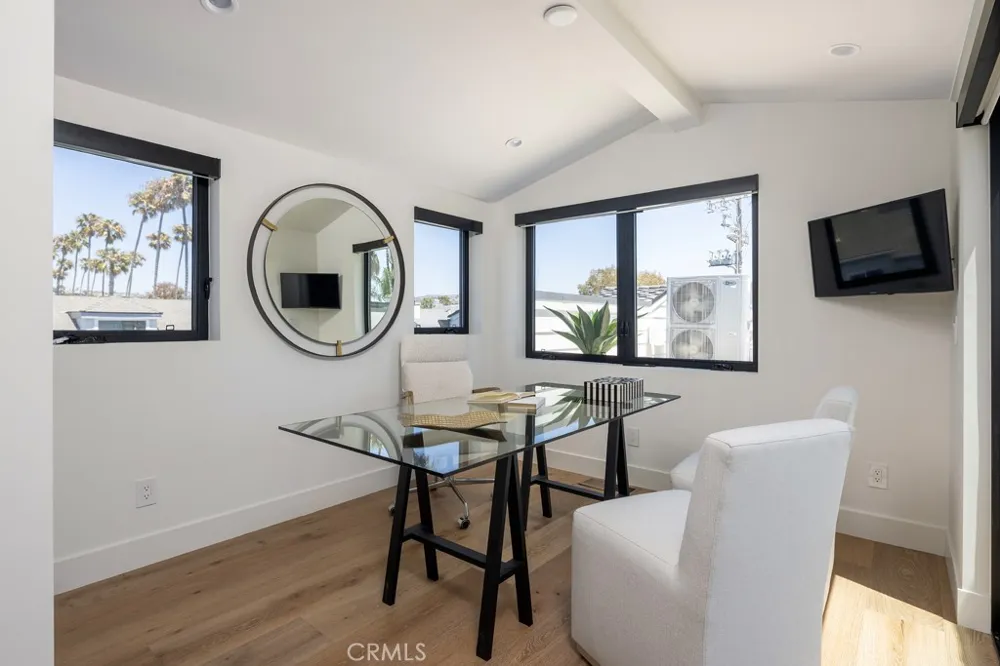 419 Goldenrod Avenue Corona del Mar, CA 92625