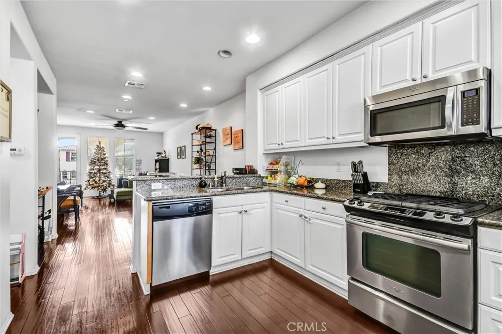 827 E Promenade #E Azusa, CA 91702