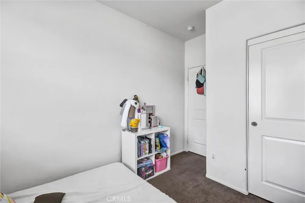 827 E Promenade #E Azusa, CA 91702
