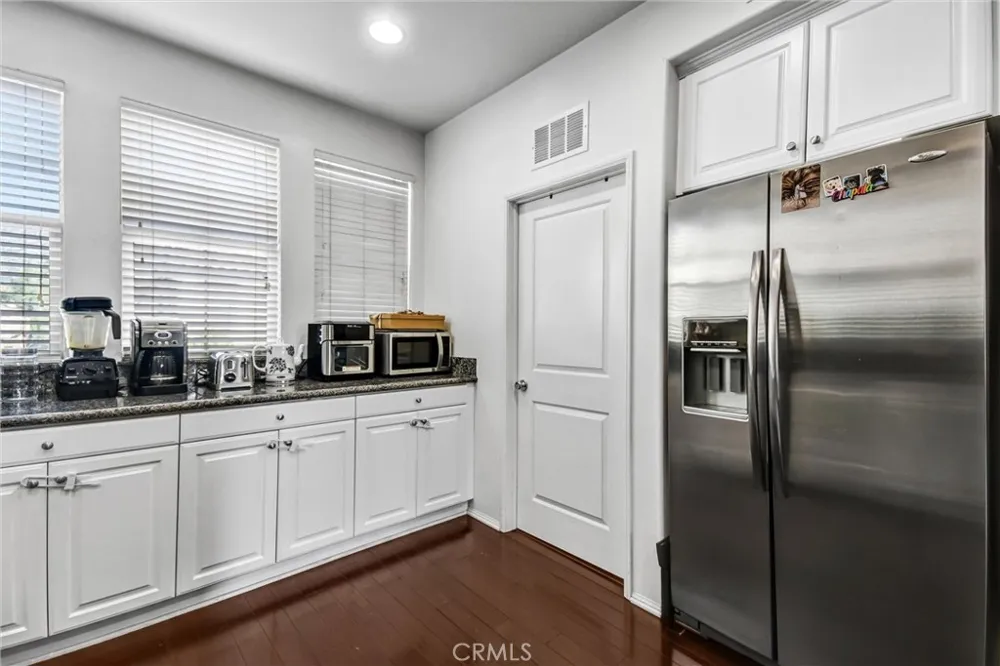 827 E Promenade #E Azusa, CA 91702