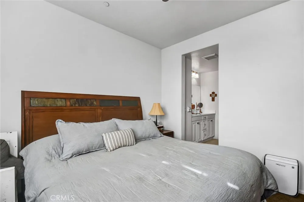 827 E Promenade #E Azusa, CA 91702