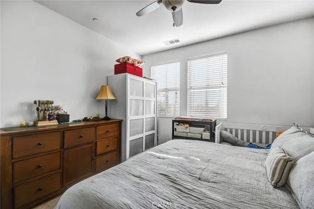 827 E Promenade #E Azusa, CA 91702