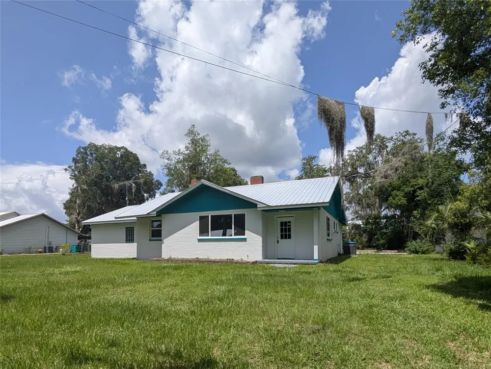 414 S PROSPECT STREET Crescent City, FL 32112
