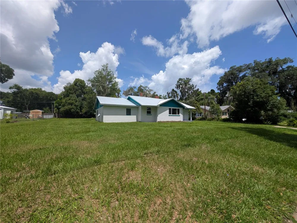 414 S PROSPECT STREET Crescent City, FL 32112