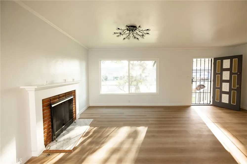 1922 Meriday Santa Ana, CA 92706