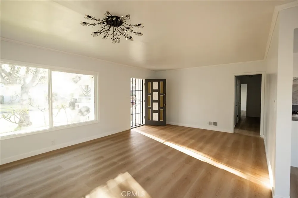 1922 Meriday Santa Ana, CA 92706