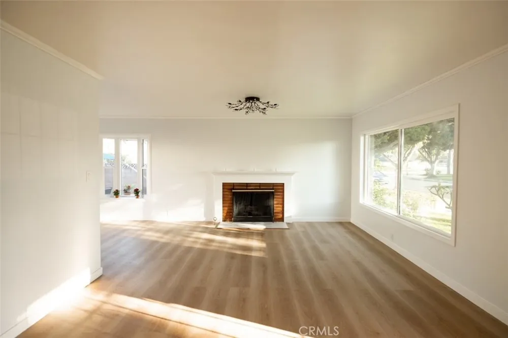 1922 Meriday Santa Ana, CA 92706